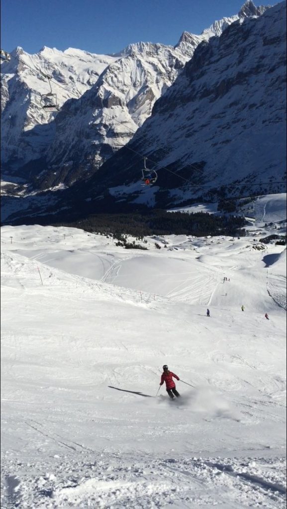 twisting movements when skiing